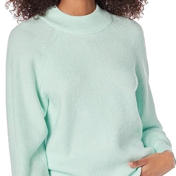GAP Factory Sweaters - Gap Crewneck Sweater in Aqua Green. Medium